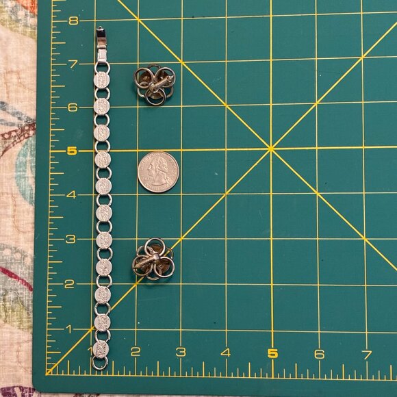Vintage Sarah Coventry Young & Gay Bracelet & Earring Set - Picture 8 of 9
